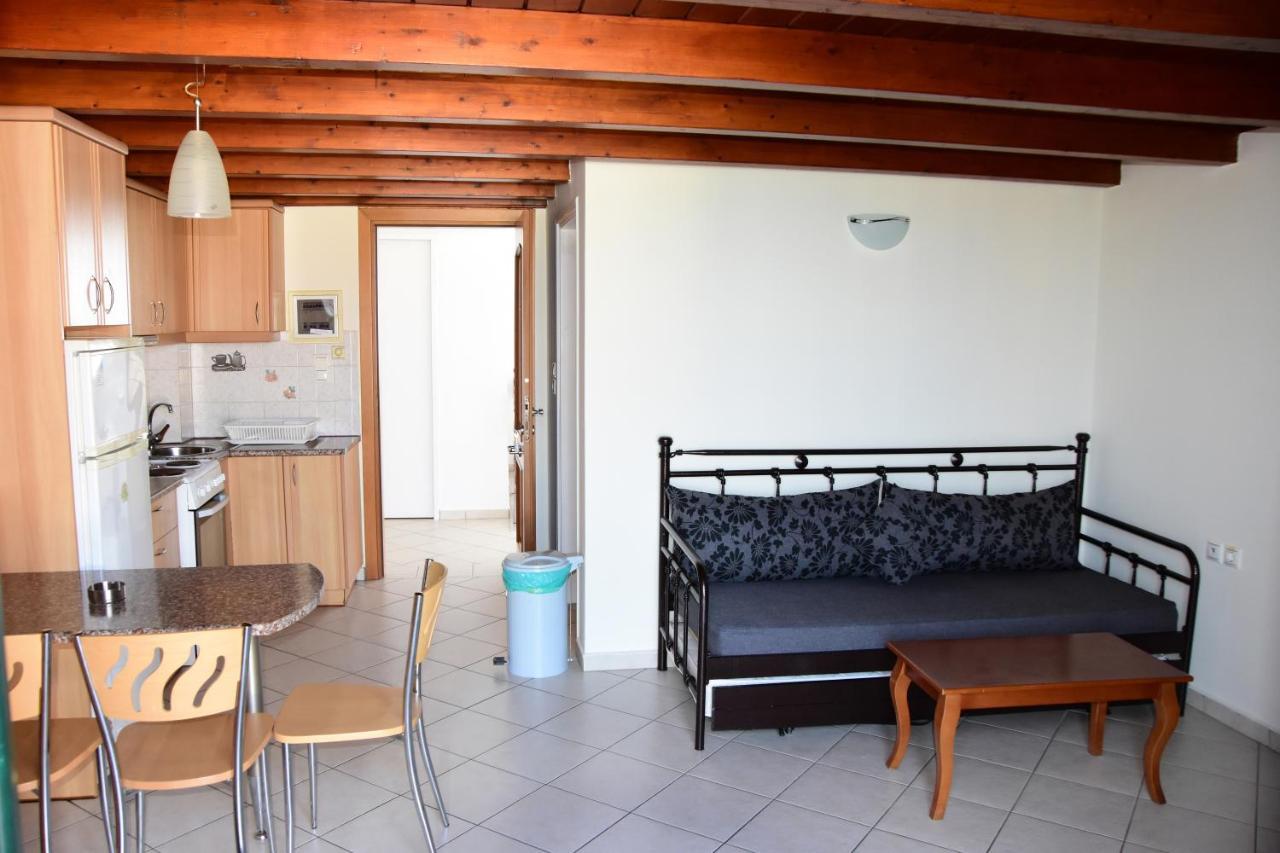 Irides Apartments Megalochori  Екстер'єр фото